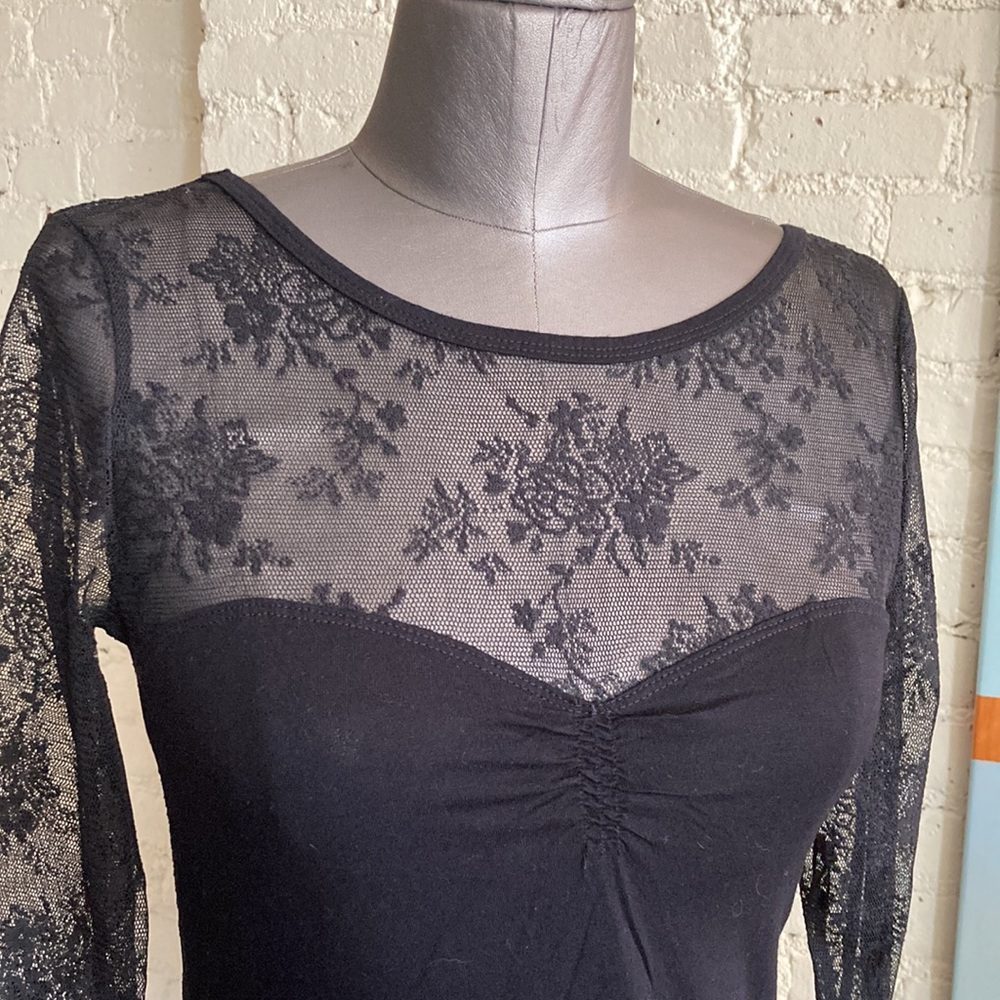 Venus black lace retro top 3/4 sleeves sz S EUC - Picture 3 of 6